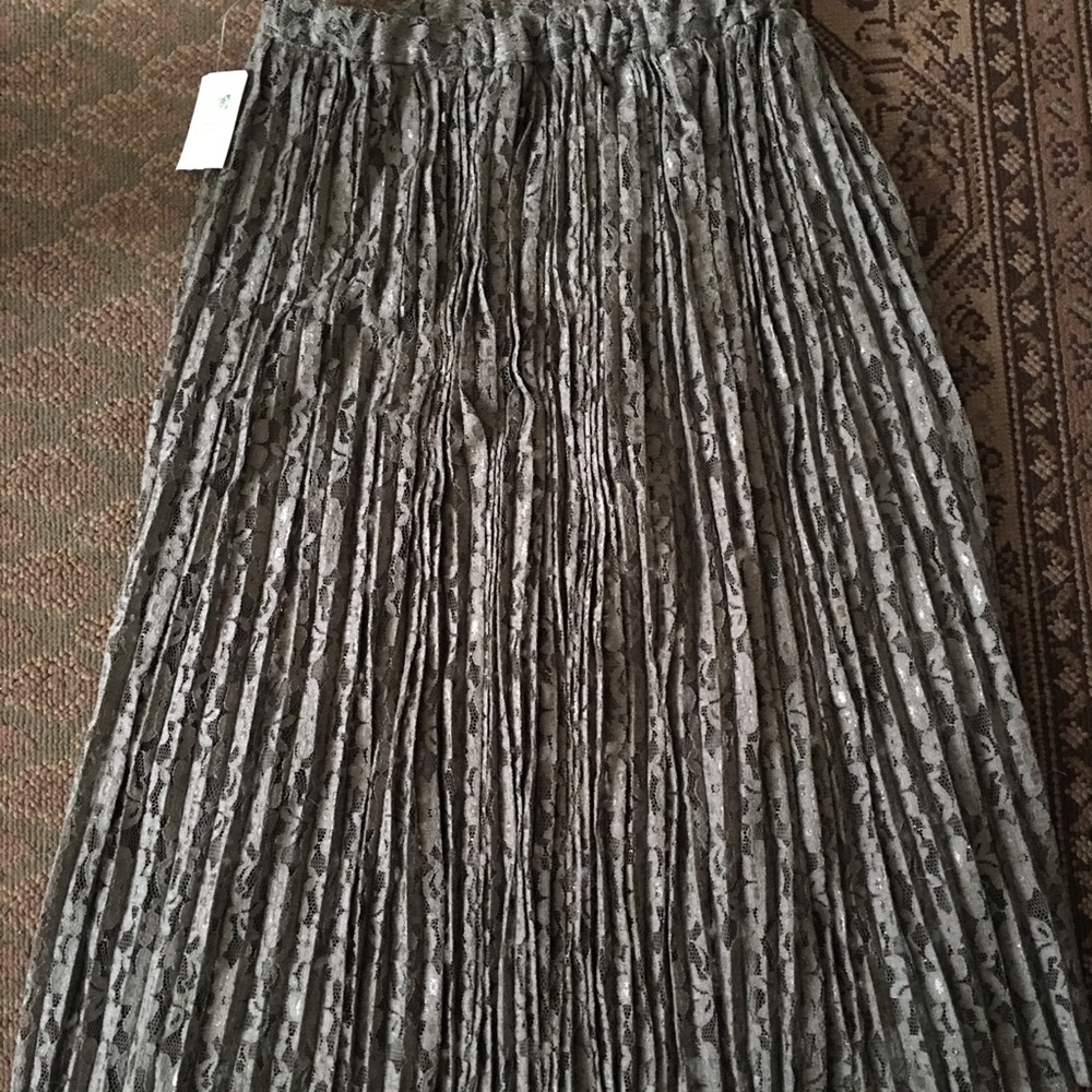 Dark Green Lace Midi Skirt size S